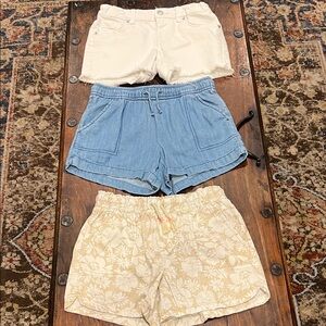 GAP, Cat & Jack, Old Navy Girls Kids Shorts Trio - Cream, Blue, Floral Size 8